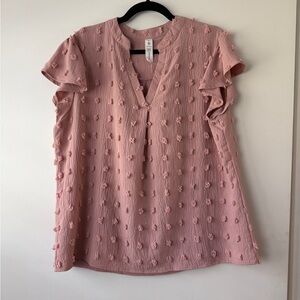 🚫SOLD🚫Women’s Pink Textured Swiss Dot Flutter Sleeve Top